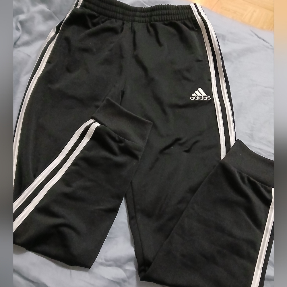 Adidas pants boys size 10/12